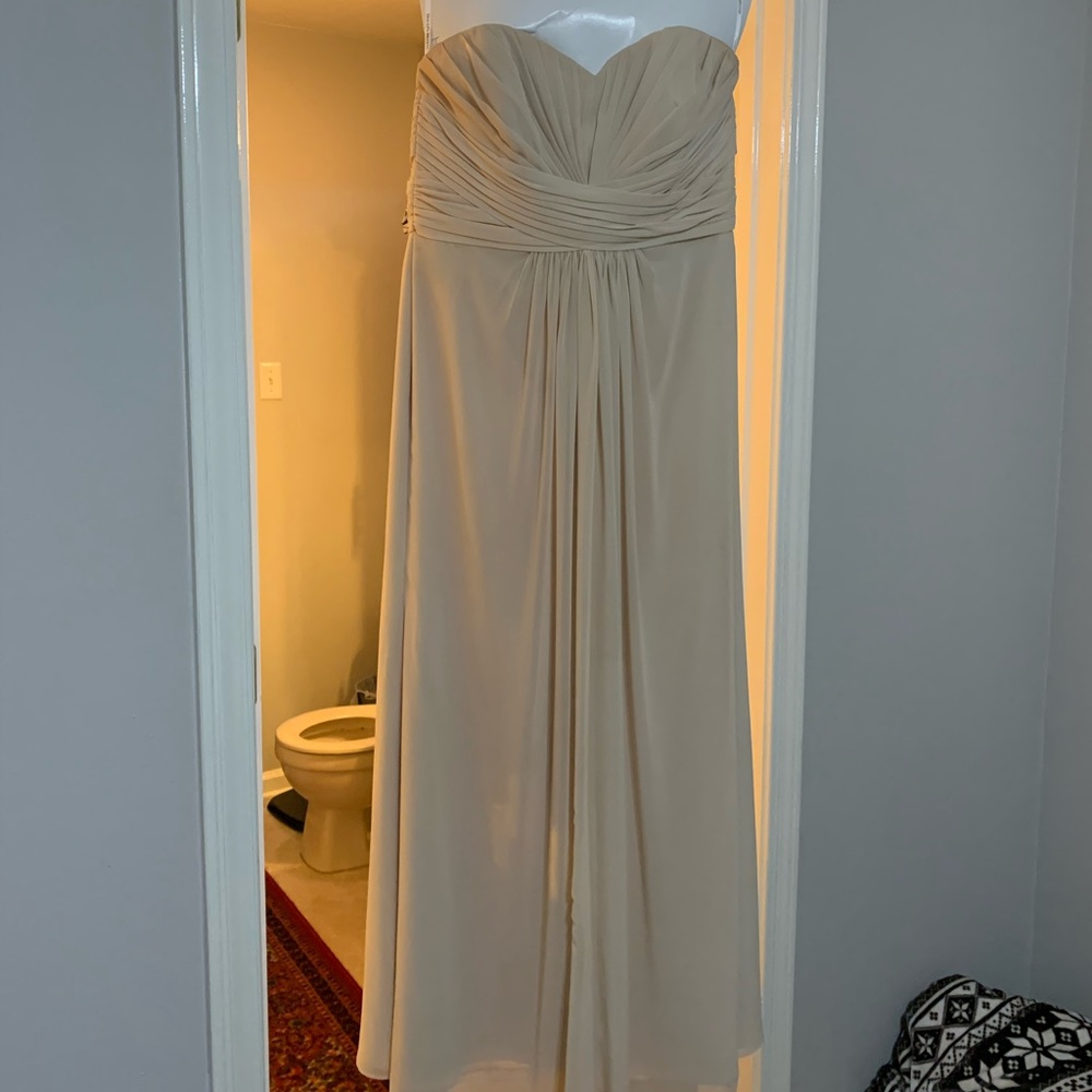 Bridesmaid dress - neutral - worn once